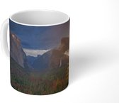 Mok - Donker landschap van Yosemite National Park in Californië - 350 ML - Beker