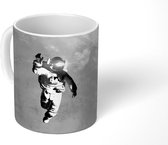 Mok - Vliegende ruimtereiziger voor de planeet Mars - zwart wit - 350 ML - Beker