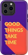 Apple iPhone 13 Pro Max Telefoonhoesje - Extra Stevig Hoesje - 2 lagen bescherming - Met Quote - Good Things - Paars