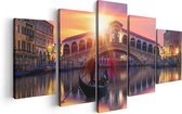 Artaza Canvas Schilderij Vijfluik Gondel bij de Rialtobrug in Venetië, Italië - 100x50 - Foto Op Canvas - Canvas Print