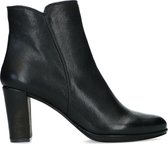 Manfield - Dames - Zwarte enkellaarsjes met hak - Maat 37