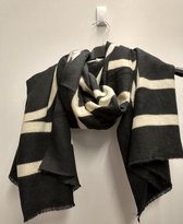 Warme lange dames wintersjaal Caro geblokt zwart wit
