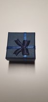 Ringendoos blauw met strikje - trouwring - cadeau - sieradendoos - opbergdoos - box - oorbellen - Geschenkdoos