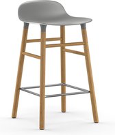 Normann Copenhagen Form Barstool - Barkruk - 65cm - Grijs met eiken onderstel