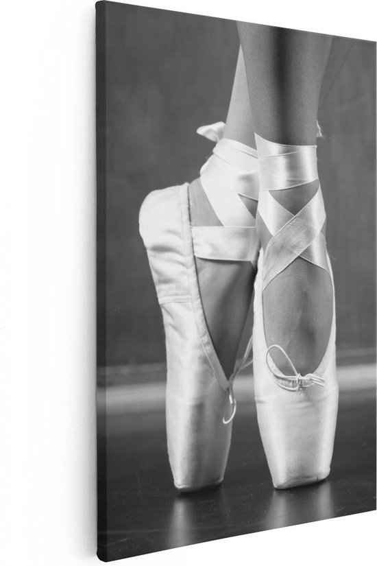 Artaza Canvas Schilderij Ballet Schoenen van een Ballerina - Zwart Wit - 20x30 - Klein - Foto Op Canvas - Canvas Print