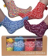 Cadovara Cupcake Sokken - Fluffy Huissokken - Zachte Bedsokken - One Size - Cadeauverpakking - Multicolor/Rood/Lichtblauw/Paars