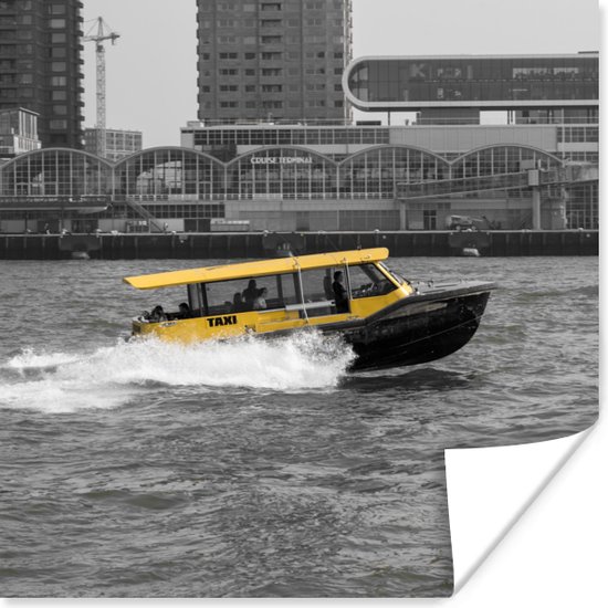Poster Zwart-wit foto van een boot in het Nederlandse Rotterdam - 75x75 cm