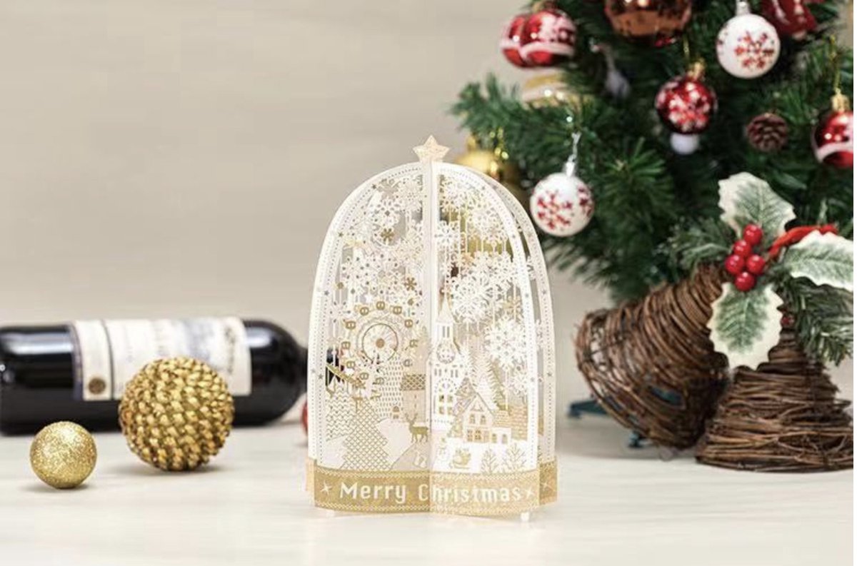 3D Pop up kerstkaart Merry Christmas met sneeuwvlokken en gouden kerststerren incl. envelop en berichtenpaneel