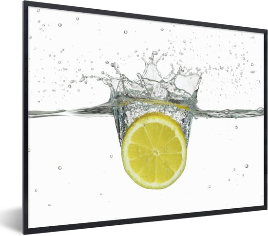 Fotolijst incl. Poster - Prachtige citroen schijf breekt door het wateroppervlakte - 40x30 cm - Posterlijst