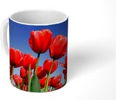 Mok - De zon schijnt over de rode tulpen - 350 ML - Beker