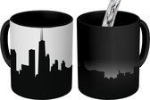 Magische Mok - Foto op Warmte Mok - Skyline - Zwart - Wit - Chicago - 350 ML