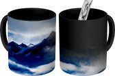 Magische Mok - Foto op Warmte Mok - Bergen in de wolken in Peru - 350 ML