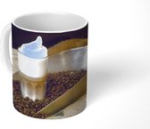Mok - Latte macchiato met koffiebonen - 350 ML - Beker