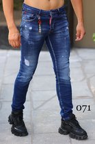 Straight Denim Jeans Persoonlijkheid Baard Effect Designer Vernietiging Broek Geruïneerd Krassen Straight Ripped Fashion