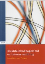 Boek "Kwaliteitsmanagement en interne auditing" met abstracte oranje, blauwe en witte draden.