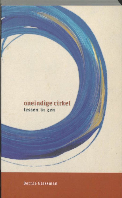 Boek 'oneindige cirkel lessen in zen' met blauwe cirkel op kaft en naam Bernie Glassman.