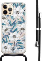 iPhone 12 Pro hoesje met koord - Bloemen / Floral blauw | Apple iPhone 12 Pro crossbody case | Zwart, Transparant | Bloemen