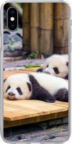Geschikt voor iPhone Xs hoesje - Panda's - Vloer - Hout - Siliconen Telefoonhoesje