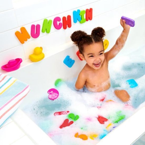 Munchkin Badletters & Nummers 36 Letters en Getallen voor in Bad! - Bad Foam Speelgoed - Badspeelgoed voor Jongens en Meisjes - Leerrijk voor Kinderen! - Vanaf 24 Maanden