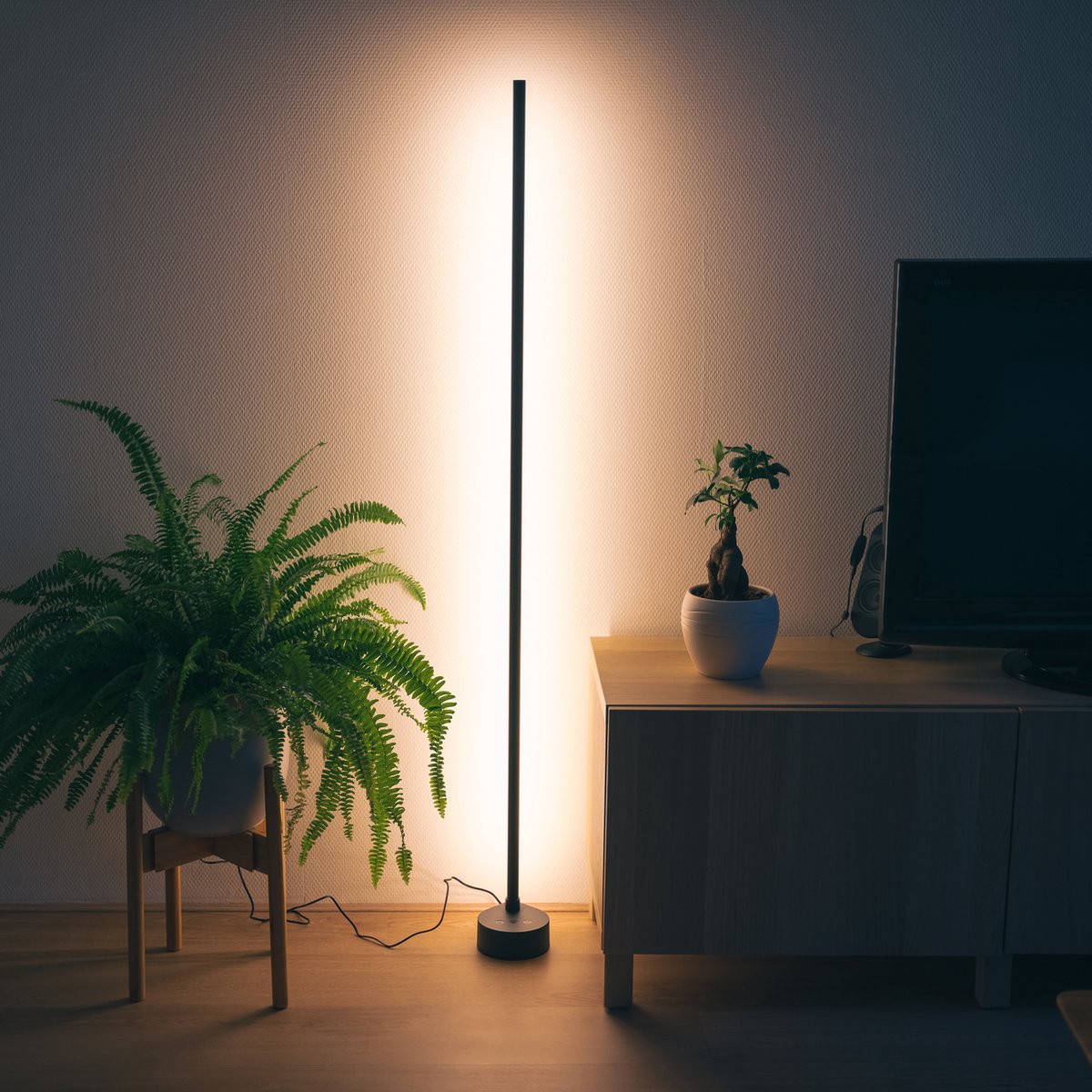 Lampe d'angle Wi-Fi Idinio avec fonction musique - Support Google & Amazon  -... | bol.com