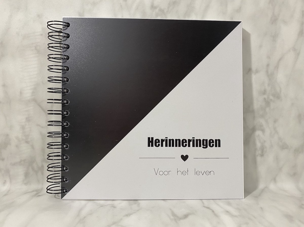 Studijoke - Fotoboek  ZWART - plakboek - fotoalbum - scrapbook - cadeau - herinneringen boek