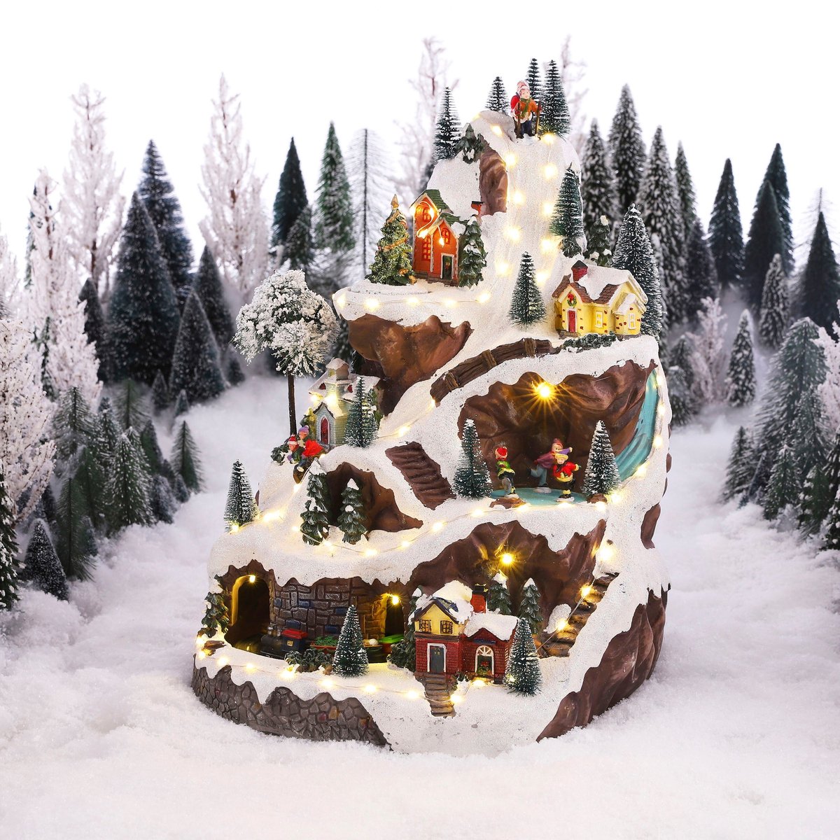 Luville Kerstdorp Miniatuur Skipiste - Kerstversiering met Ronddraaiende Kerstboom en Rijdend Treintje - Kerst Decoratie met Verlichte Huisjes - Inclusief Adapter - L33 x B31 x H46 cm - Meerkleurig – foto 2