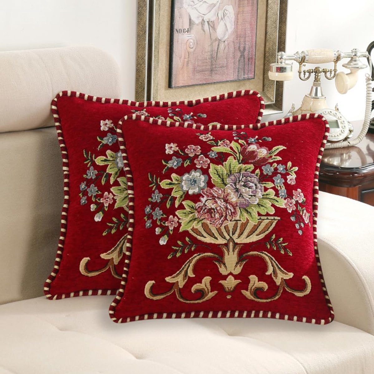 Set van 2 rode sierkussenslopen (kusseninzet niet inbegrepen) - 48 × 48 cm - Enkelzijdig bedrukt - Machinewasbaar - Bloemenpatroon - Geschikt voor banken, woonkamers, bedden, stoelen of auto-interieurs