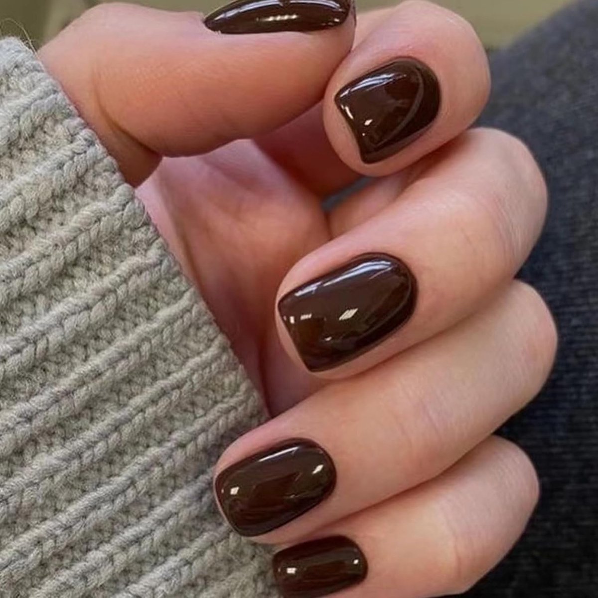 press-on nagels, 24 stuks, vierkant, donkerbruin, natuurlijke acrylnagels, volledige afdekking, elegant, zelfklevend, voor vrouwen en meisjes, decoratie voor manicure