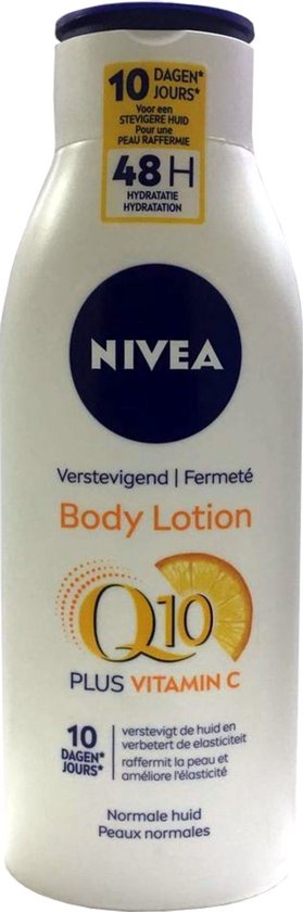 Witte NIVEA bodylotion fles met blauwe dop. De fles toont Q10 + Vitamine C.