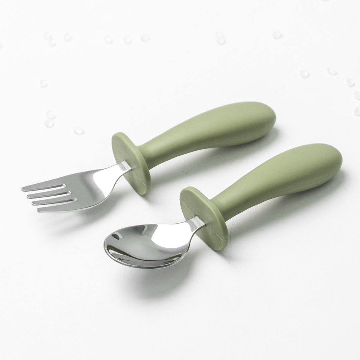 Babyservies set, 4-delige kinderlepel- en vorkenset, roestvrij staal en voedselveilig siliconen, kinderservies set,militair groen