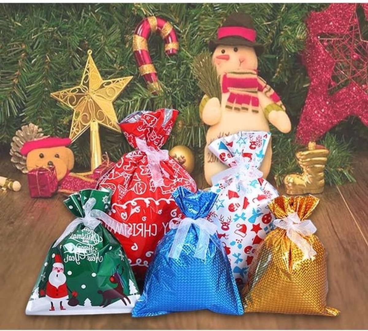 30 Stuks Kerst Trekkoord Cadeautassen, 5 Verschillende Ontwerpen in 3 Maten voor Feestelijke Geschenken en Decoratie