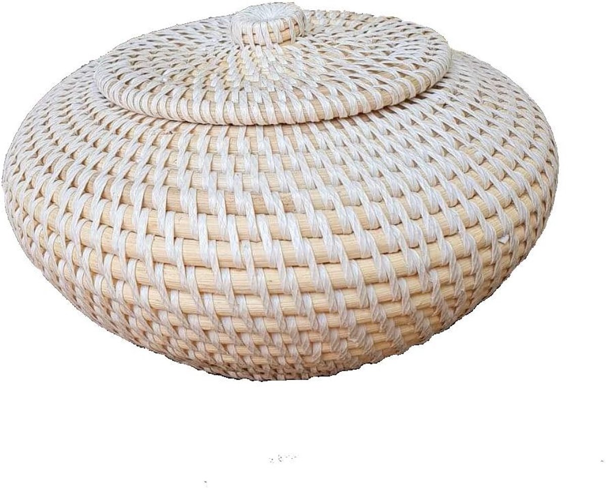 Nusa Originals - Handmade Indonesian Basket with Lid - 20x12cm - ShopVlot