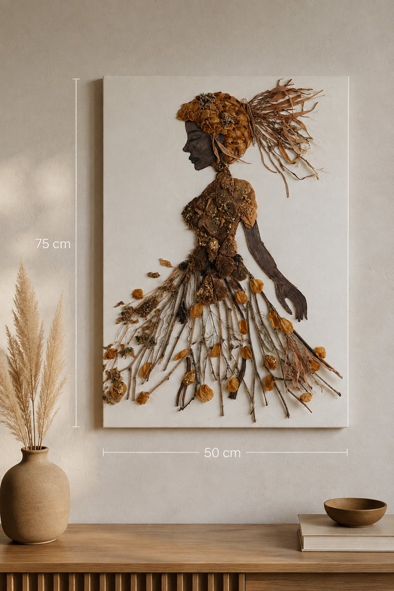 Handgemaakt 3D Schilderij – Afrikaanse Vrouw met Gedroogde Bloemen & Natuurlijke Materialen – 50x70 cm