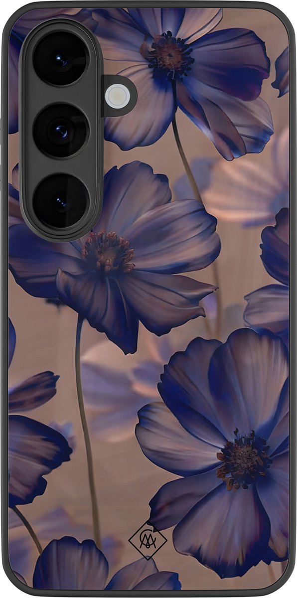 Casimoda® hoesje - Geschikt voor Samsung Galaxy S26 - Twilight Petals - Luxe Hard Case Zwart - Backcover telefoonhoesje - Paars