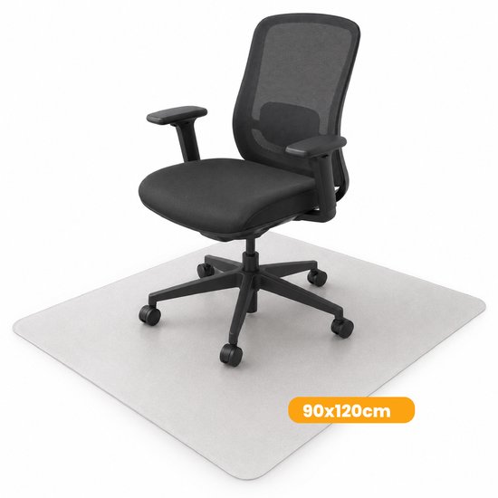 Zwarte bureaustoel op een vierkante, semi-transparante vloermat van 90x120cm.