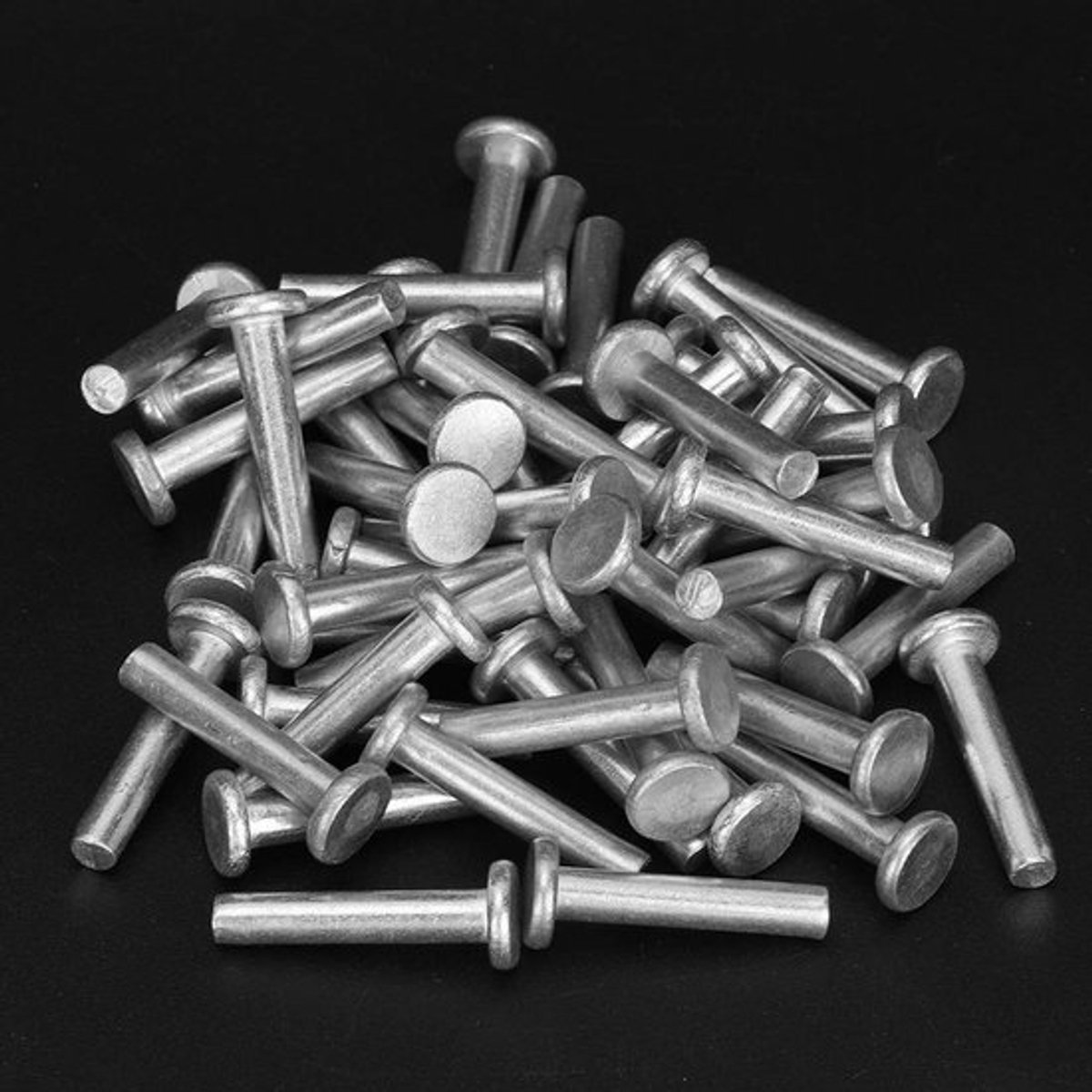 Klinknagelset 100 Stuks - M4 Plat Kop - Aluminium Klinknagels - Stevige Klinknagels - Corrosiebestendig - Lange Levensduur - Popnagel