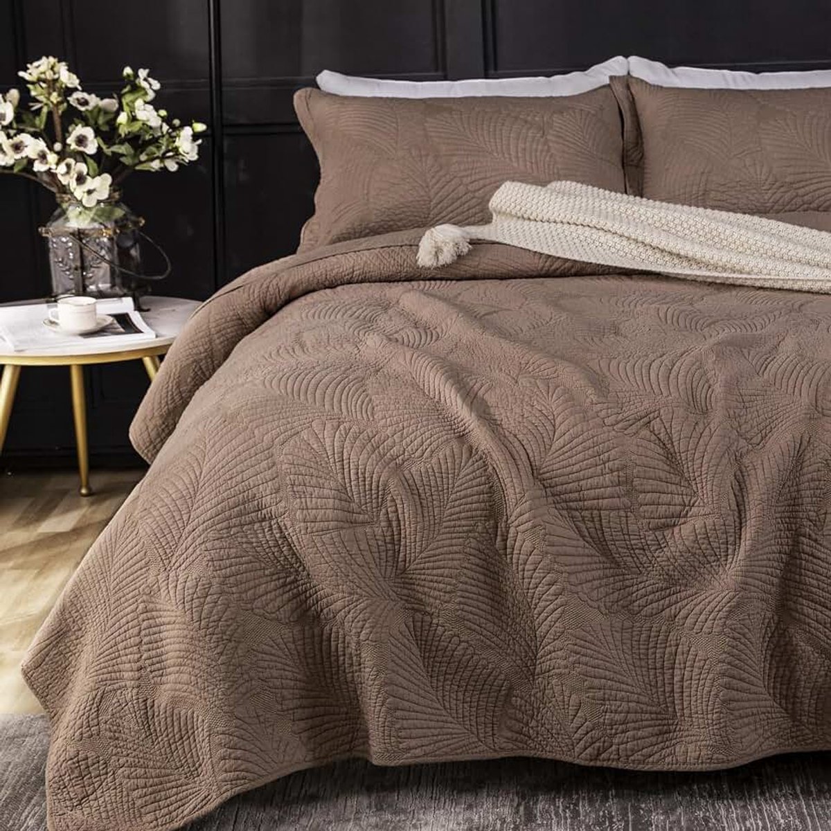 Spreien Zachte en Comfortabele Katoenen Sprei Super King Size met Elegant Geborduurd Palmbladpatroon, 3 Stuks Spreien Dekbedovertrekken Sets met Kussenslopen, Koffiebruin 250x270cm