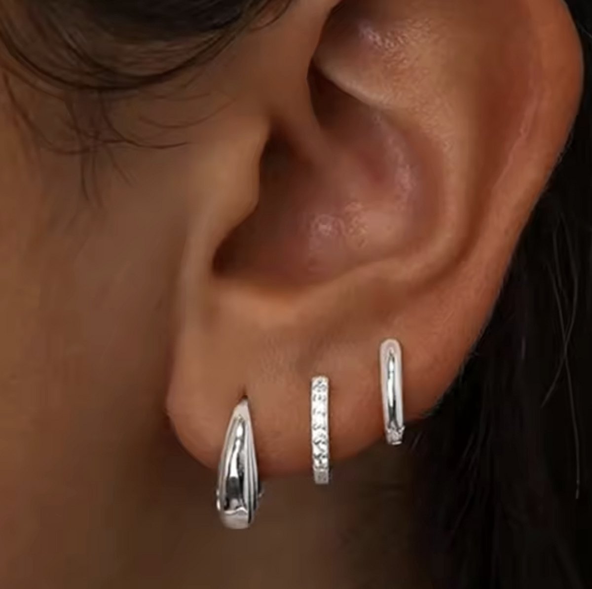 Oorbellen Set - 3 stuks - Kleur: Zilver - Luxe Oorbellen - Incl. Cadeauverpakking - Oorhangers / Oorring / Oorknopjes - Hoge Kwaliteit RVS - Stainless Steel / Roestvrijstaal - Verkleurt Niet - Oorbellen Set - Oorbellen Vrouwen / Dames