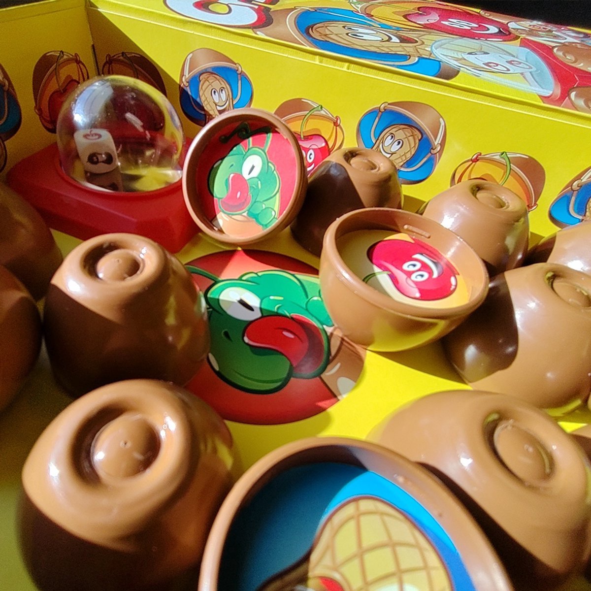 Tactic Choco - Kinderspel - Geheugenspel met Chocolaatjes - Pop-O-Matic Dobbelsteen - Verzamel de Meeste Chocolaatjes - Familiespel voor Jonge Kinderen - 2 tot 4 Spelers - Vanaf 3 Jaar — afbeelding 3