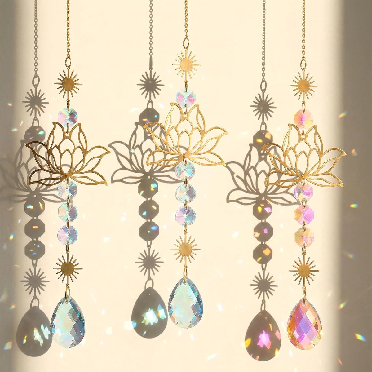 SnelShoppen - 3-delige Lotusbloem Windspel Raamdecoratie - Kristal Prism Hangende Zonnevanger - Regenboog Effect voor Thuis, Kantoor, Auto