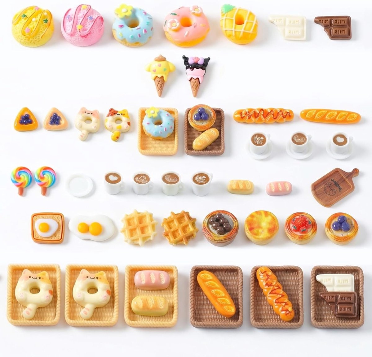 Miniatuur Voedsel en Drank Set van 45 Stuks, Resin Leprechaun Accessoires voor Poppenhuis Decoratie met Koffie, Taart, IJs en Ontbijt voor Gnome Deur en Speelgoedkeuken
