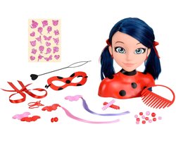 Bandai - Miraculous Ladybug - Miraculous Deluxe Styling Head 21cm - Ladybug Styling Head + 30 accessoires, clips, linten, sieraden - Miraculous Officieel gelicenseerd - Kinderspeelgoed 4 jaar en + - P50247