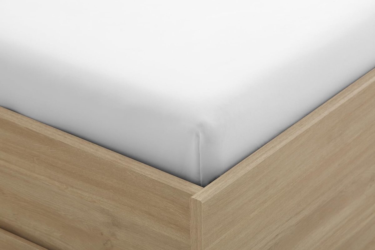 SnelShoppen - Fitted Sheet 200 x 200 cm - Polyester Microfibre - Non-Toxic Oeko-Tex Kwaliteit - Super Zacht Wit - Perfect voor Matrassen tot 34 cm - I