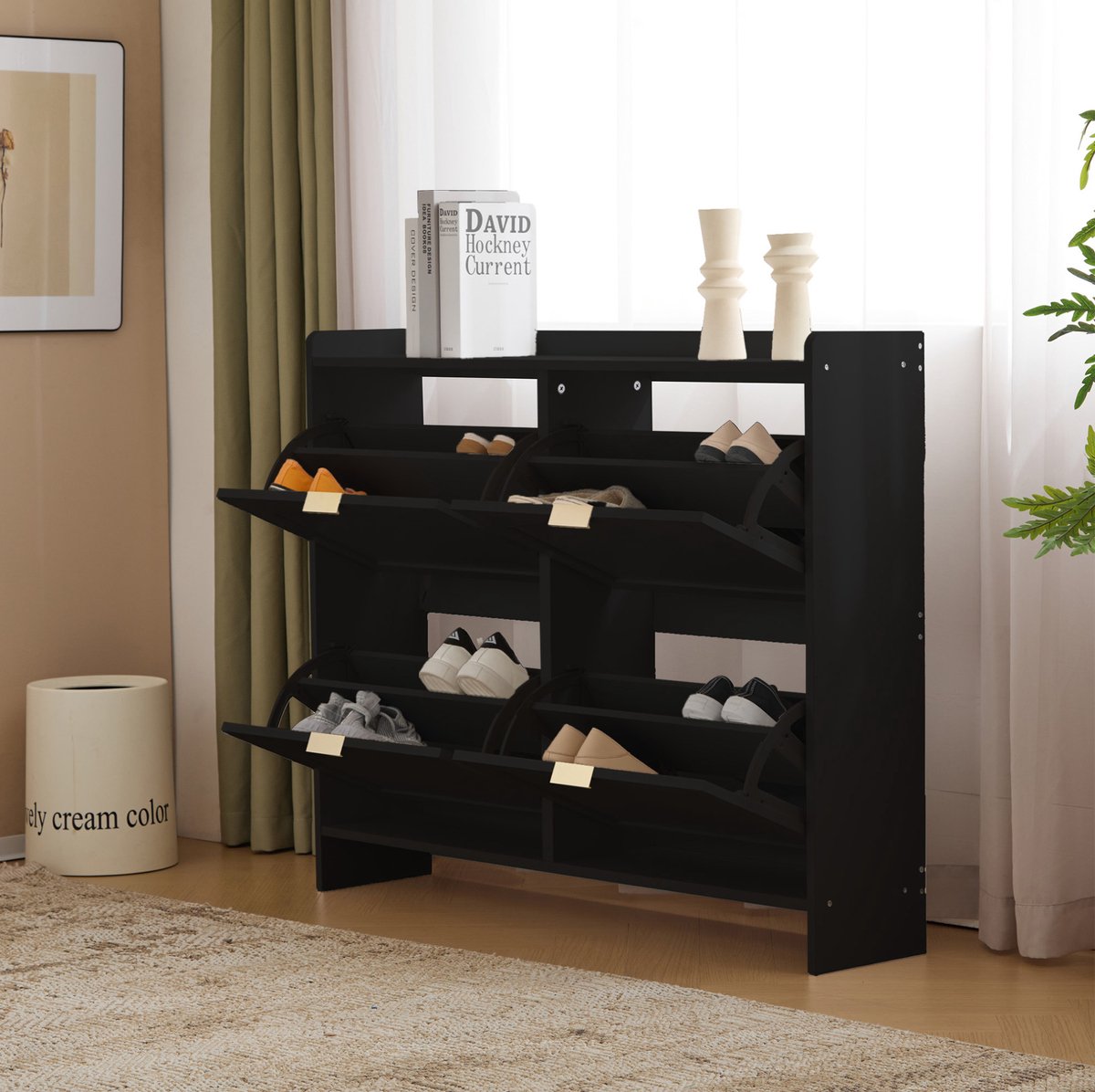 COVREO Schoenenkast 110 x 24 x 90 cm – zwart, spaanplaat, 4 kleppen en open opbergruimte