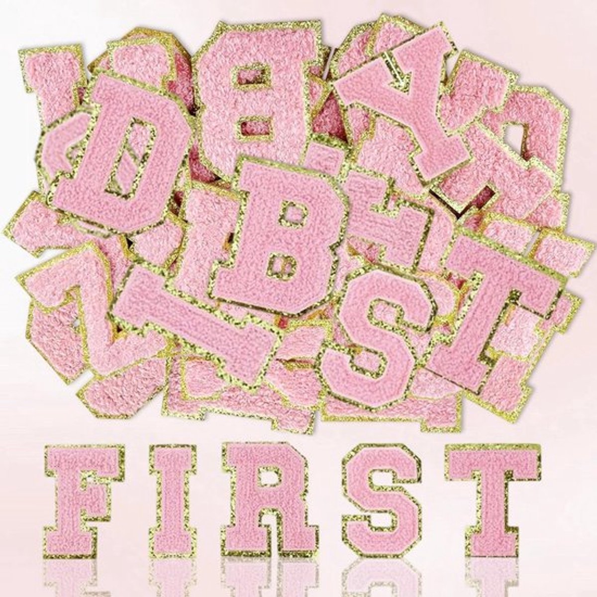 Textielstickers 26 Stuks - Roze Letterstickers - Zelfklevende Letterpatches - Driedimensionaal Design - Pluche Touch met Glitter - Voor Kleding/Rugzakken