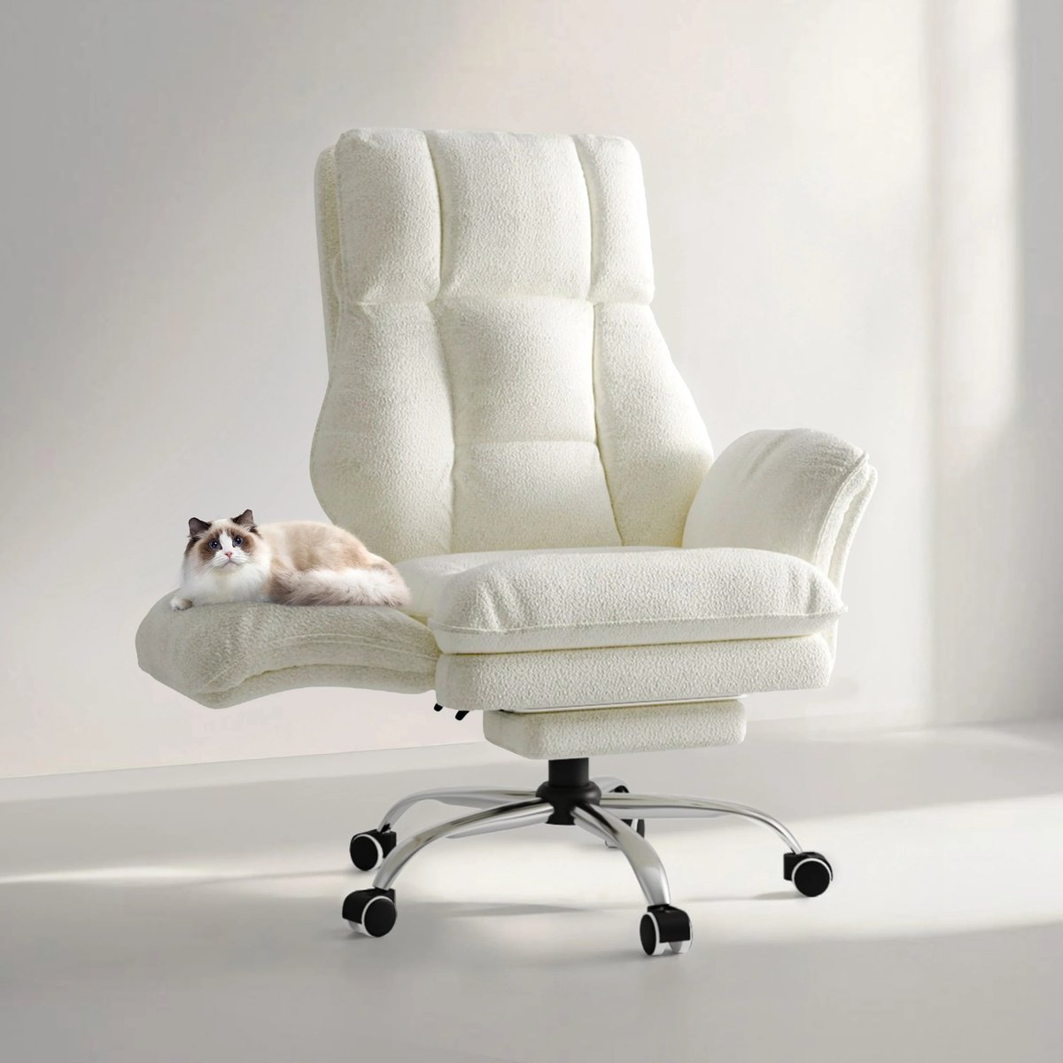 Archi Luxe Bureaustoel – Stoelen - Teddy Stof – Ergonomisch – Opklapbare Armleuningen – Voetensteun – 180 kg – Draaibaar – Crème