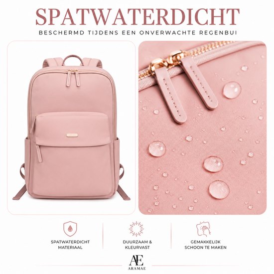 Roze rugzak, waterdicht met gouden ritsen en druppels die van de stof afglijden.