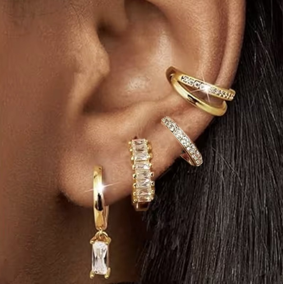 Oorbellen Set - 4 stuks - Kleur: Goud - Luxe Oorbellen - Incl. Cadeauverpakking - Oorhangers / Oorring / Oorknopjes - Hoge Kwaliteit RVS - Stainless Steel / Roestvrijstaal - Verkleurt Niet - Oorbellen Set - Oorbellen Vrouwen / Dames