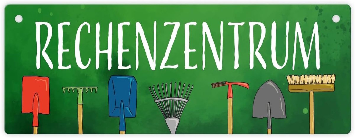 metalen bord met tuingereedschap voor de gereedschapsschuur en ter decoratie van het huisje in de zomer