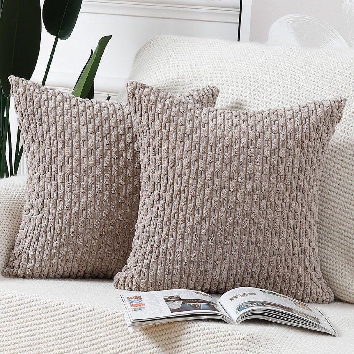 Cushion Covers 45x45cm - Corduroy Taupe - Zachte en duurzame hoes - Perfect voor bank of slaapkamer - SnelShoppen